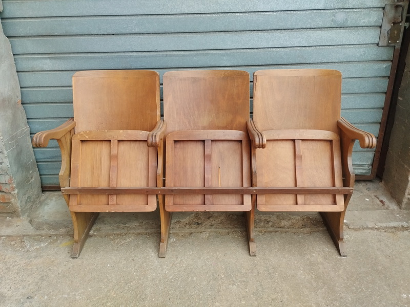 silla butaca cine teatro madera pleg 42-88x151.5x60 1u